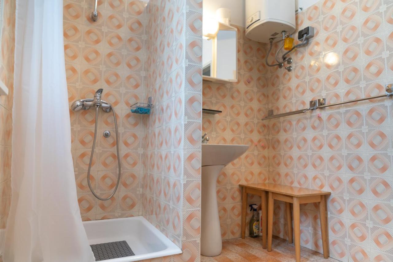 Sidus Maris, Spacious Seaside Apartment With Free Parking Martinšćica Eksteriør billede