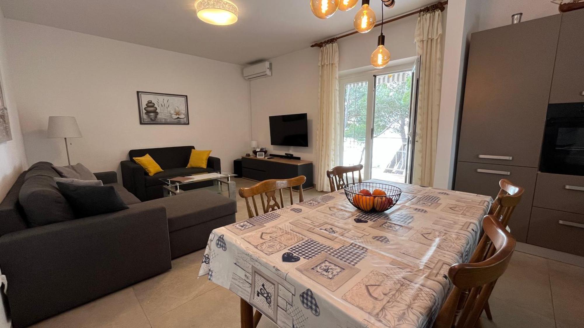 Sidus Maris, Spacious Seaside Apartment With Free Parking Martinšćica Eksteriør billede